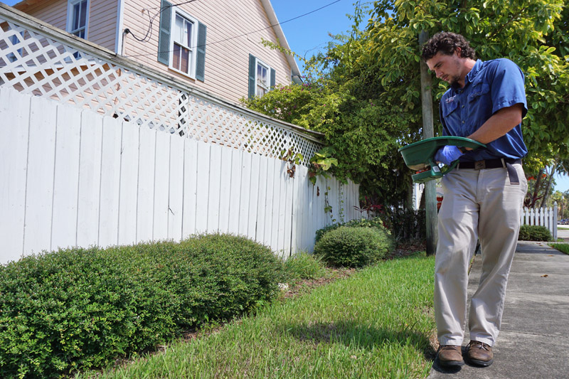 Extermination Station Lawn Care Service